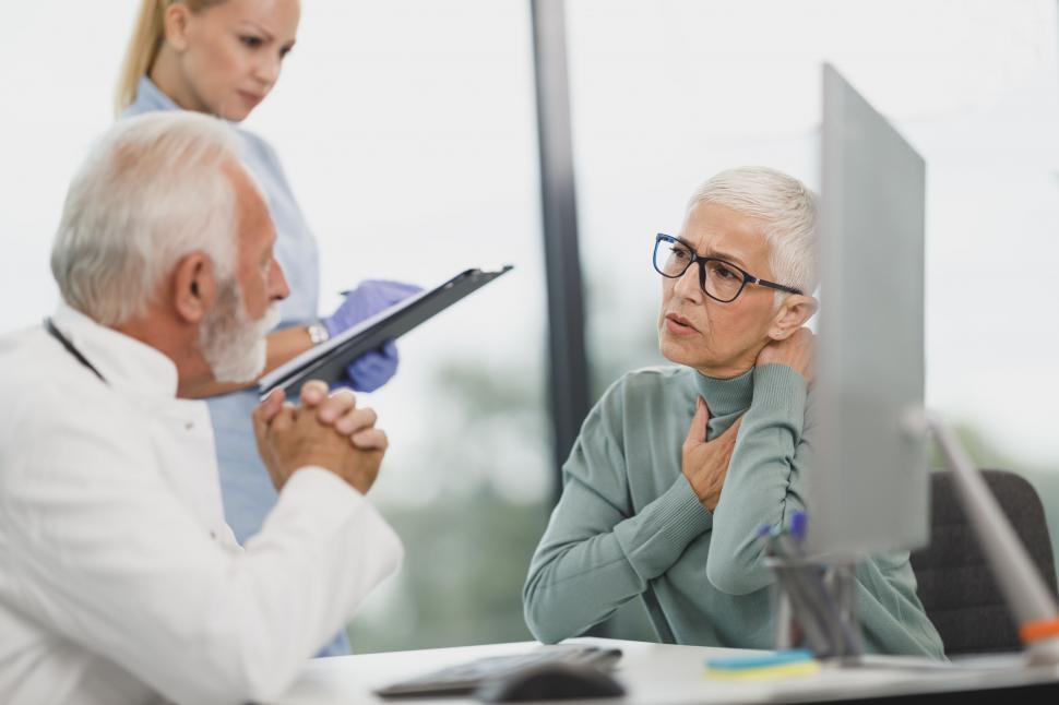 Exploring the Connection Between Neck Pain and Aging